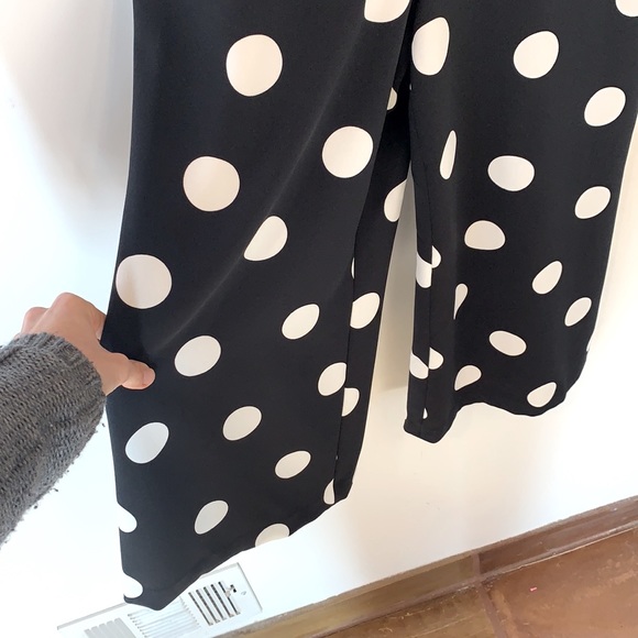 Karl Lagerfeld Paris Size 4 Polka Dot V-Neck Wide Legged Jumpsuit - Picture 7 of 16